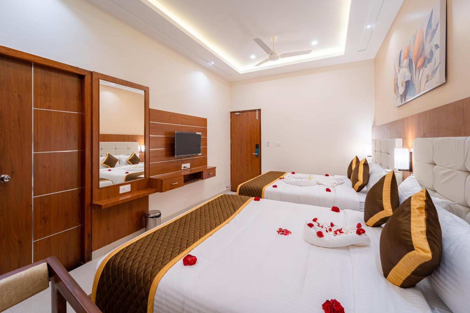 Welcome Grand Residency Pondicherry Exterior photo