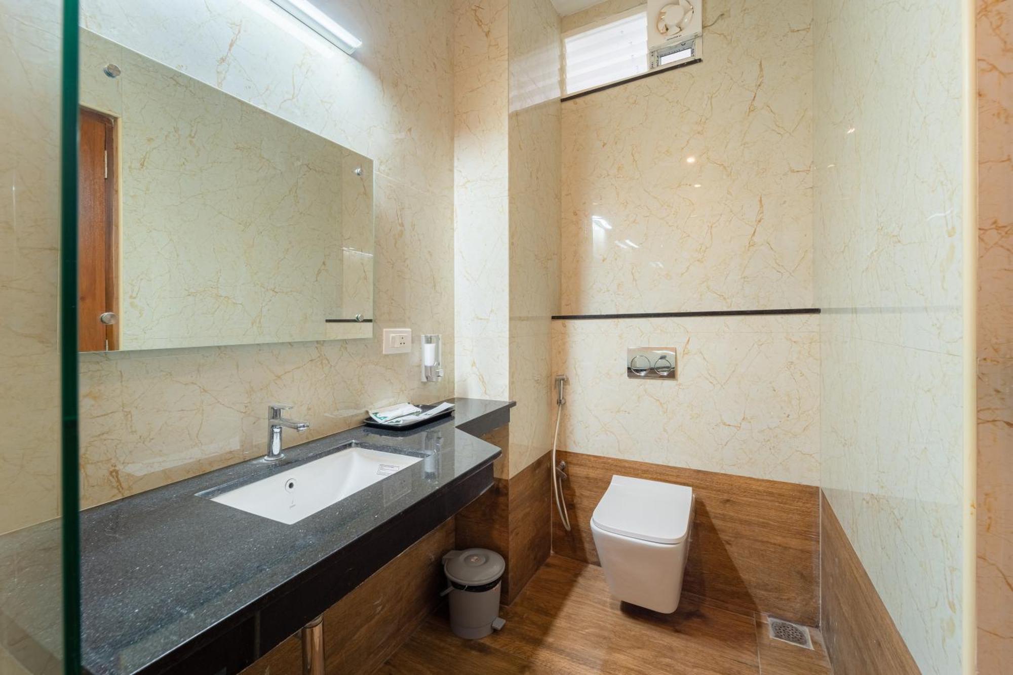 Welcome Grand Residency Pondicherry Exterior photo