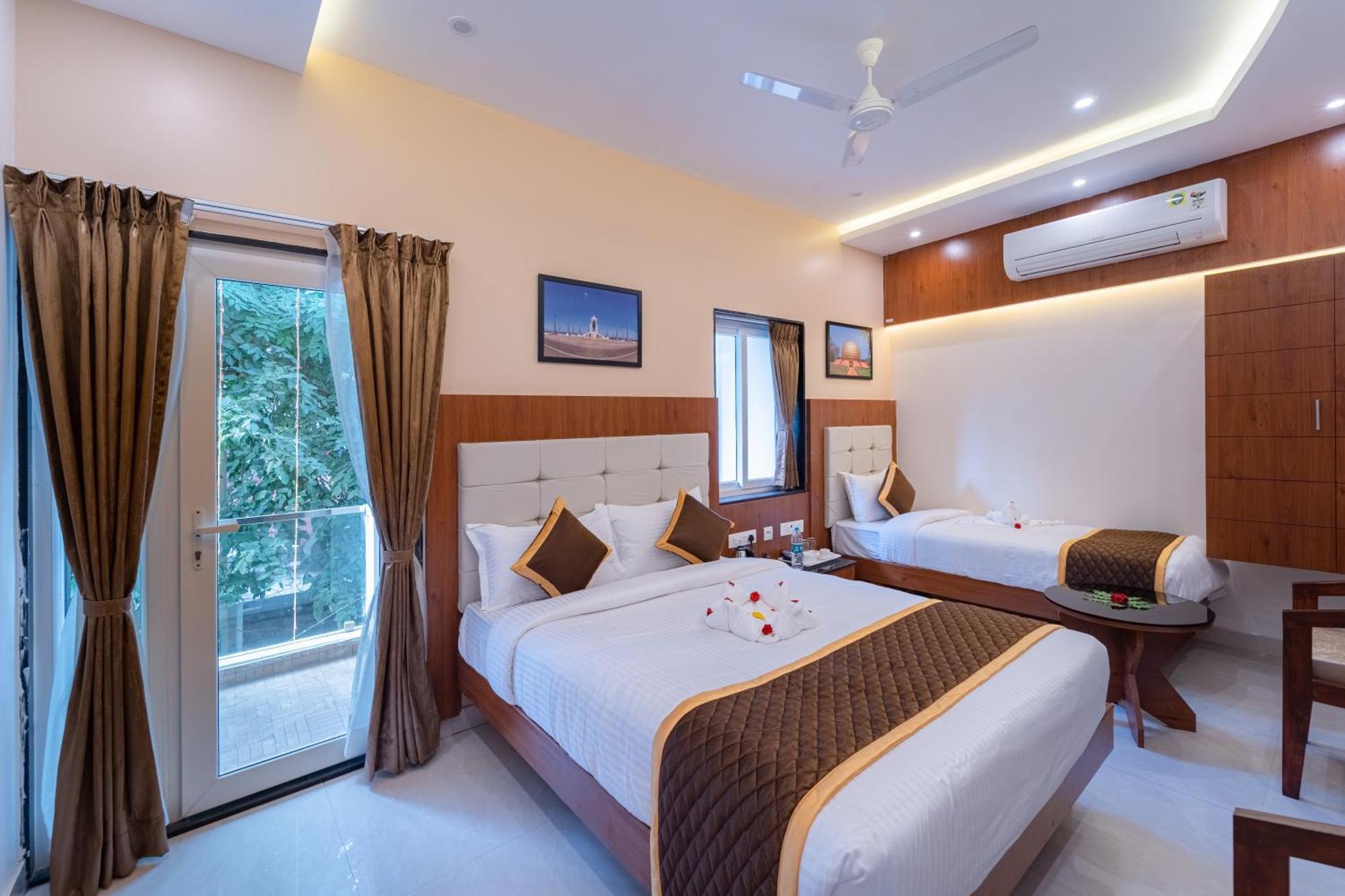 Welcome Grand Residency Pondicherry Exterior photo