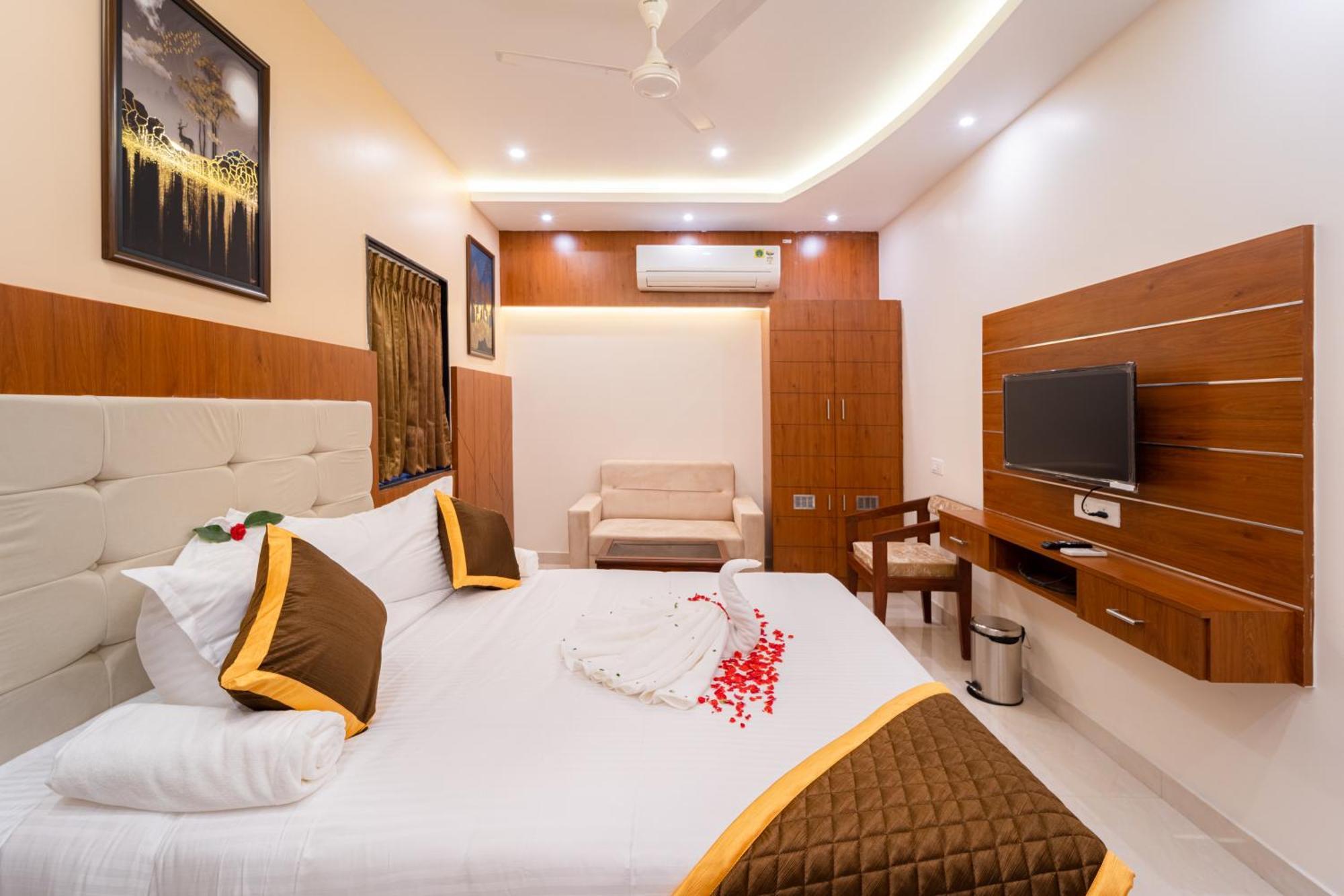 Welcome Grand Residency Pondicherry Exterior photo